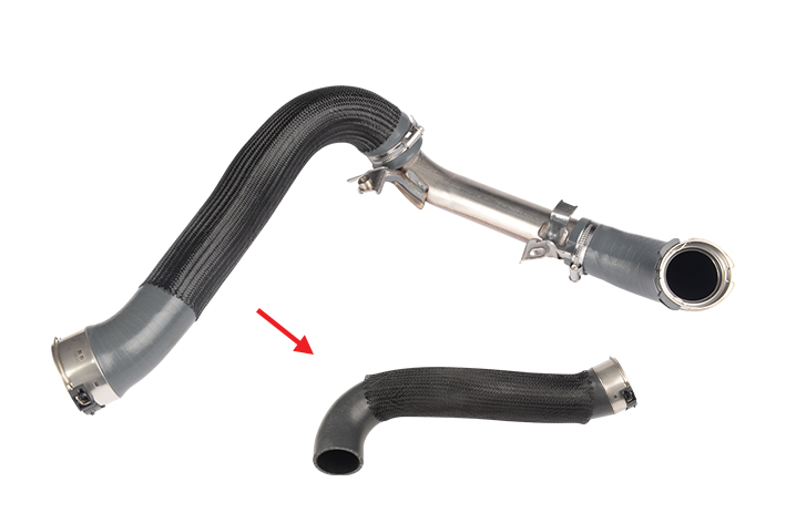 TURBO HOSE EXCLUDING METAL PIPE BIG HOSE SHOWN WITH ARROW - 144606343R