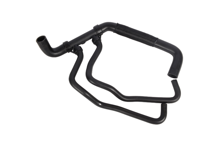 RADIATOR LOWER HOSE USED TO AUTOMATIC GEARS. - 8200393273 - 8200106398