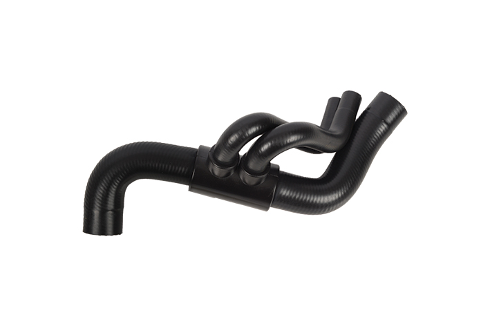 RADIATOR LOWER HOSE USED TO AUTOMATIC GEARS. - 1351.GZ