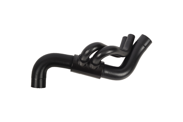 RADIATOR OUTLET HOSE USED TO AUTOMATIC GEARS. - 1351.GZ