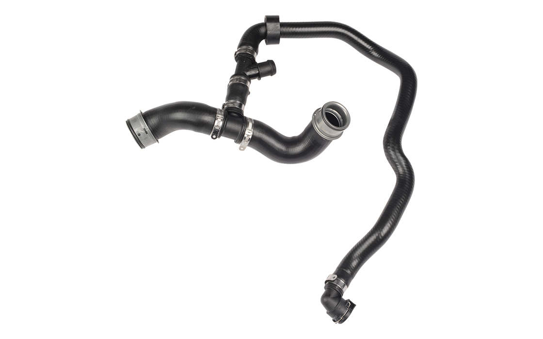 RADIATOR LOWER HOSE USED TO AUTOMATIC GEARS. - 2045019682 - 2045018282