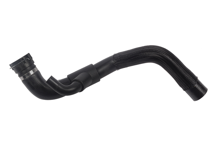 RADIATOR LOWER HOSE USED TO AUTOMATIC GEARS. - LR026707 - LR006993 - LR005293 - BJ328286BC - 6G918286TE - 6G918286TD